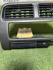 Центральная консоль передняя NISSAN SILVIA S14 68750-80F00 4 ракурс