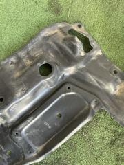 Защита двигателя правая передняя TOYOTA IPSUM ACM21 51441-44030 3 ракурс