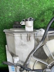 Радиатор основной TOYOTA BB NCP35 1NZFE 16400-21070 2 ракурс Радиатор основной TOYOTA BB NCP35 1NZFE 16400-21070 2 ракурс