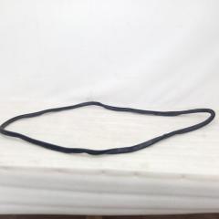 Уплотнитель проема двери передний левый Audi А4 2017