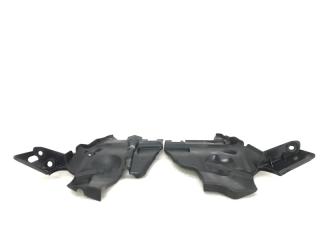 Фото запчасти пыльник крыла передний правый Renault Duster 2014 Б/У запчасть Запчасть пыльник крыла передний правый Renault Duster 2014