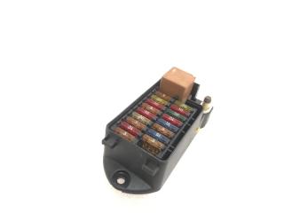 Запчасть блок предохранителей Jaguar XK 1999