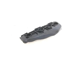 Запчасть кронштейн бампера передний правый Toyota Corolla