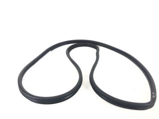 Уплотнитель проема двери задний левый Kia Sorento 2013