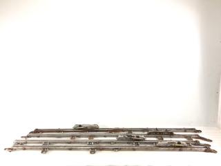 Запчасть крепление Honda Elysion 2004