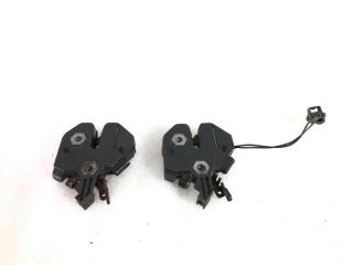 Фото запчасти замок капота Volvo XC90 2012 Б/У запчасть Запчасть замок капота Volvo XC90 2012