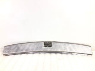 Фото запчасти накладка замка багажника Volkswagen Touareg 2005 Б/У запчасть Запчасть накладка замка багажника Volkswagen Touareg 2005
