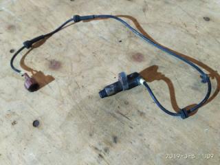 Запчасть датчик abs задний левый Nissan Bluebird Sylphy 2004