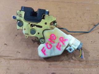 Замок дверной передний правый Nissan Bluebird Sylphy 2003