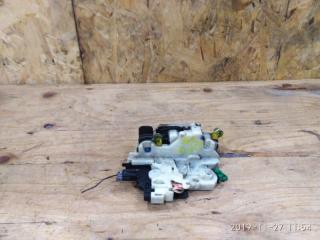 Замок дверной передний правый Nissan Primera 2000