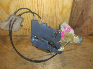 Замок дверной передний правый Nissan Skyline 2005