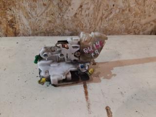 Замок дверной передний правый Nissan Bluebird 1998