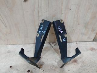 Запчасть петля капота Nissan Rnessa 1999