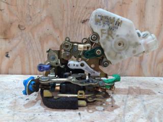 Замок дверной передний правый Nissan Wingroad 2003