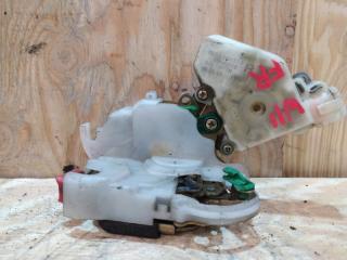 Замок дверной передний правый Nissan Avenir 1999