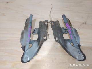 Запчасть петля капота Nissan Tino 1999