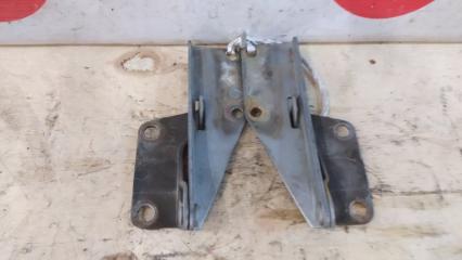 Запчасть петля капота Nissan Pulsar 1998