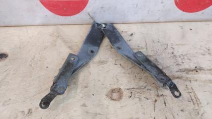 Петля капота Subaru Impreza 1994