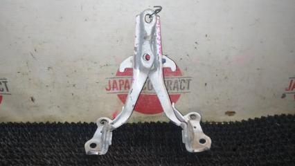 Петля капота Toyota Harrier 2004