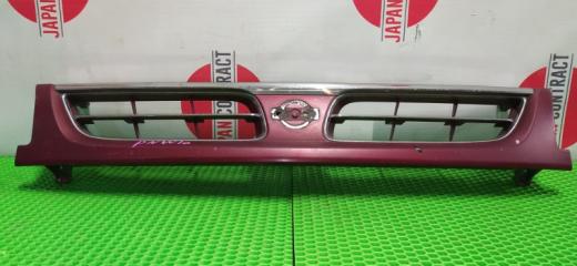 Решетка радиатора Nissan Avenir 1995