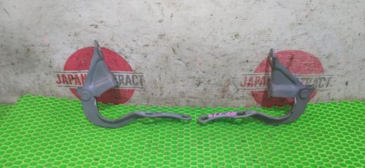 Петля капота Toyota Land Cruiser Prado 1999