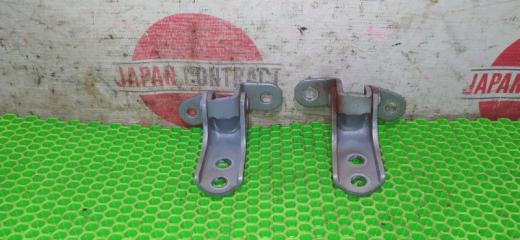 Петля двери Toyota Land Cruiser 2001 контрактная Петля двери Toyota Land Cruiser 2001