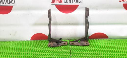 Петля капота Honda Accord 2000
