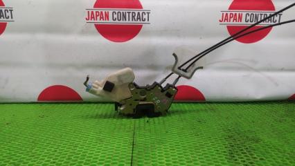 Замок дверной передний правый Nissan Skyline 2003