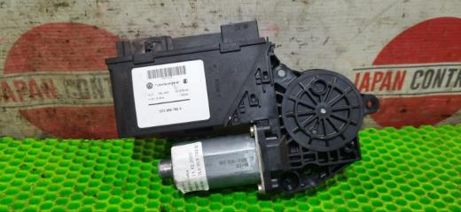 Фото запчасти стеклоподъемник передний правый Volkswagen Touareg 2004 Б/У запчасть Запчасть стеклоподъемник передний правый Volkswagen Touareg 2004