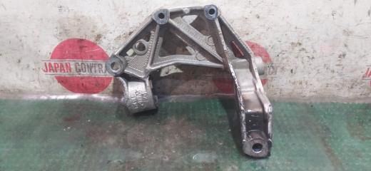 Фото запчасти рычаг подвески передний левый Volkswagen Polo 2006 Б/У запчасть Запчасть рычаг подвески передний левый Volkswagen Polo 2006