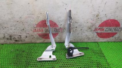 Запчасть петля капота Honda Odyssey 2001