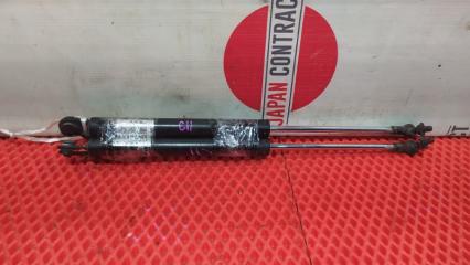 Амортизатор багажника Nissan Tiida 2005