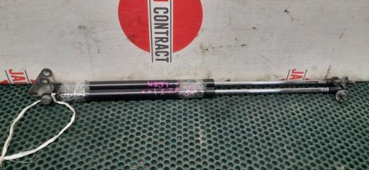 Амортизатор багажника Toyota Land Cruiser 2002