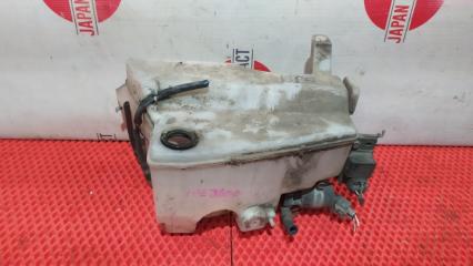 Бачок омывателя Toyota Land Cruiser 2002