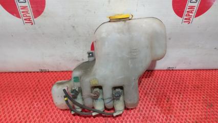 Запчасть бачок омывателя Nissan Safari 1999