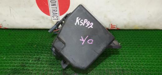 Запчасть блок реле и предохранителей Toyota Belta 2007