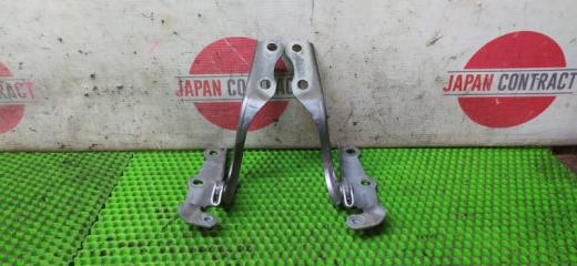 Петля капота Toyota Estima 2004