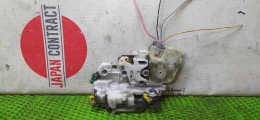 Замок дверной передний правый Nissan Primera 1998