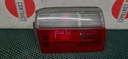 Фонарь вставка багажника правый Nissan Avenir 1997 Б/У Фонарь вставка багажника правый Nissan Avenir 1997