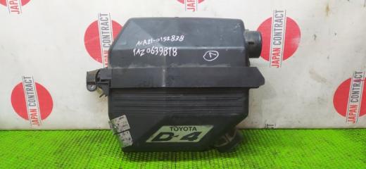 Корпус воздушного фильтра Toyota RAV4 2003