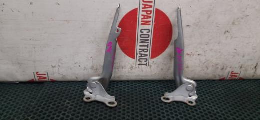 Запчасть петля капота Toyota IST 2002