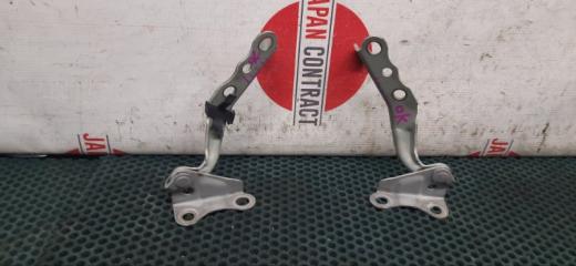 Петля капота Toyota Carina 1995