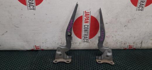 Петля капота Toyota OPA 2002