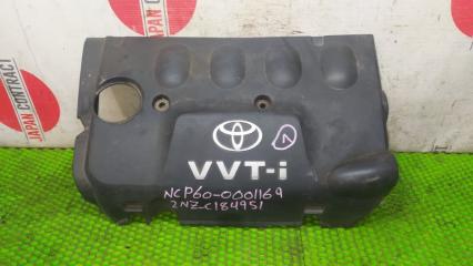 Крышка на двигатель декоративная Toyota IST 2002