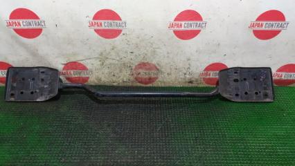 Запчасть распорка передняя Mazda Familia S-wagon 2003