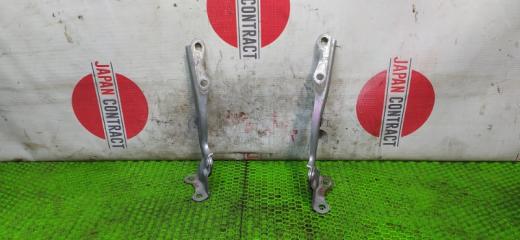 Петля капота Toyota OPA 2003