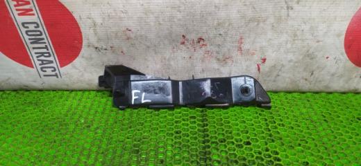 Клипса бампера передняя левая Toyota Avensis 2006 Б/У Клипса бампера передняя левая Toyota Avensis 2006