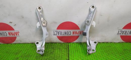 Петля капота Toyota Land Cruiser Prado 2004