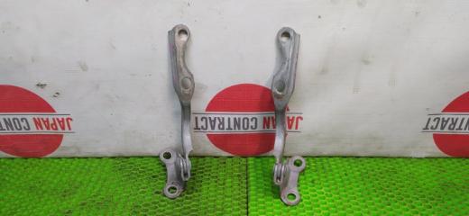 Петля капота Toyota Land Cruiser Prado 2000