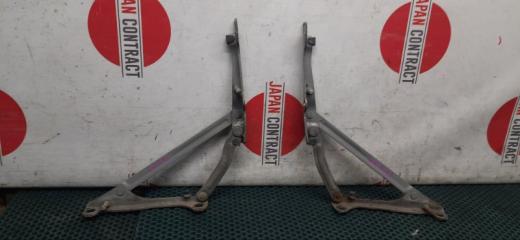 Петля крышки багажника Toyota Celsior 2001